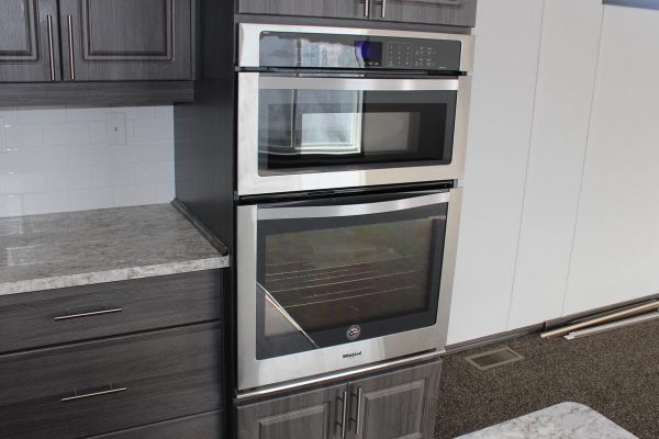 2235-radical-kitchen-ovenF6F6BFC6-7FAE-C091-49F6-852CF1D33D0F.jpg